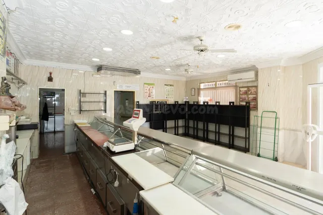 Local comercial en esquina en Calle Ancha – listo para negoc - foto 5