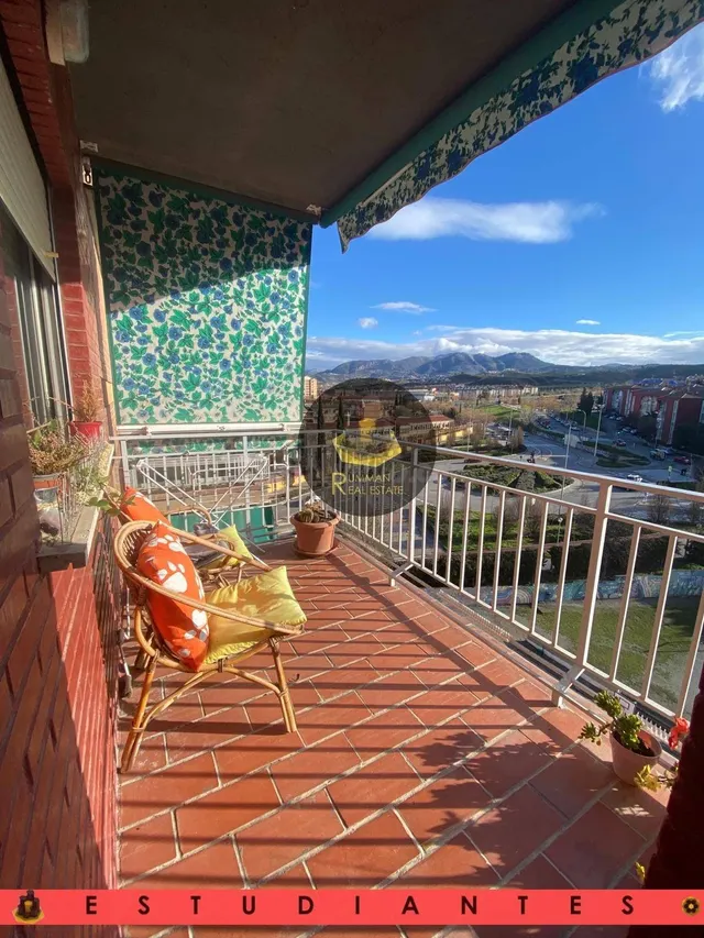 EST / Piso de TRES dormitorios en Campo Verde - foto 3