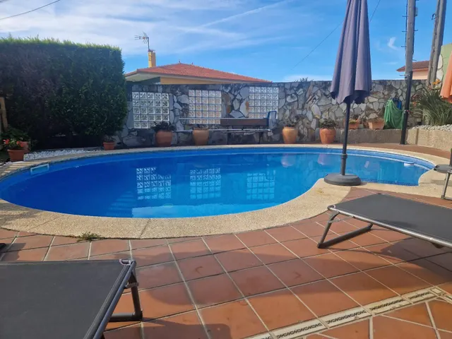 Tu paraíso privado en Nigrán: jardín, piscina y calidad de vida — 13
