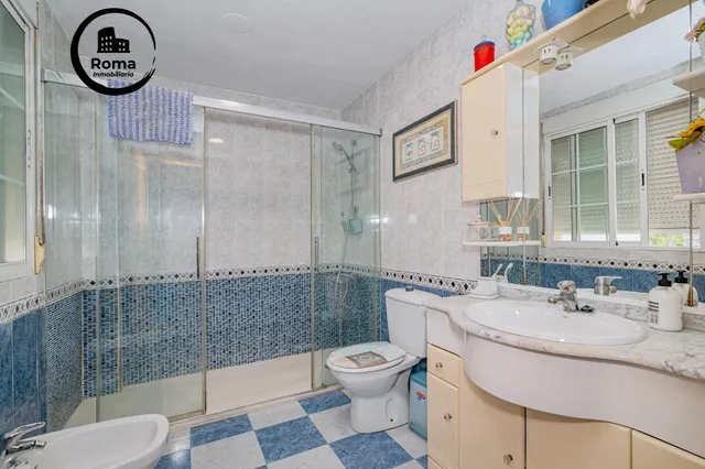 ¡AMPLIA CASA DE 4 DORMITORIOS, 3 BAÑOS Y CALEFACCIÓN CENTRAL EN LA ZUBIA! ✨ — 20