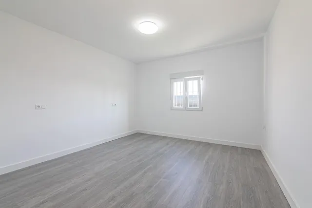 Te ofrecemos esta propiedad junto Centro Comercial Aljub y Bomberos con más de 1.000 metros de terreno y 2 casas independientes para disfrutar en familia!!!! — 38