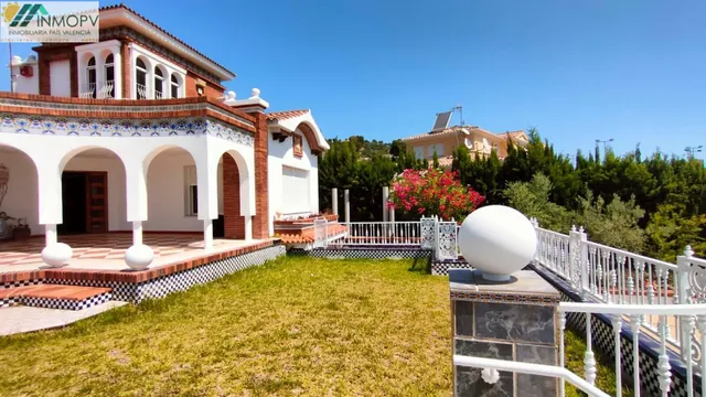 CHALET DE 280 M2 CON 1.600 M2 DE PARCELA, PISCINA Y 3 SUITES EN LA CLOSA – VINARÒS — 6