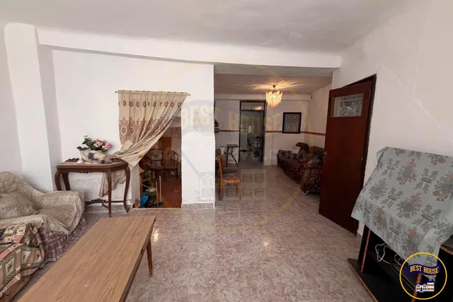 CASA 3 PLANTAS EN VENTA EN MIRA - foto 2