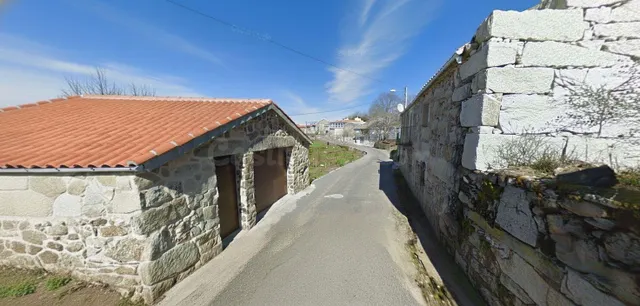 Casa en Venta en Muiños, Galicia - Oportunidad de Inversión