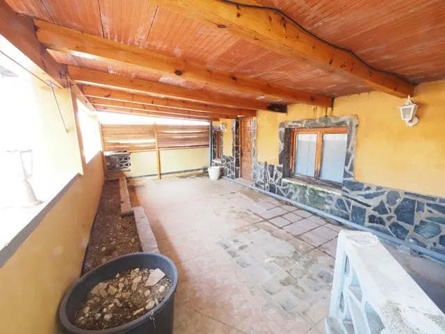 SE VENDE CASA ADOSADA EN NAVARCLES - foto 4