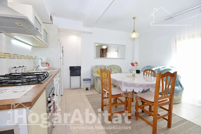 Precioso ático dúplex, impecable y luminoso, todo amueblado y en pleno centro histórico — 24