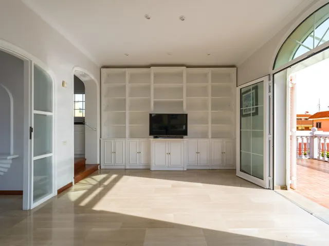 Chalet independiente con jardín y piscina privada en La Garita precio negociable — 17