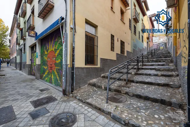 SE VENDE TERRENO URBANO PLURIFAMILIAR ZONA REAL DE CARTUJA Y JARDINES DEL TRIUNFO — 14