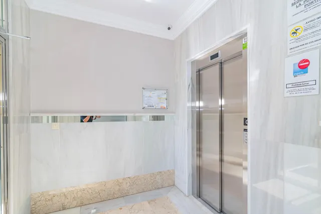 ¡Tu oasis junto a mar! Precioso piso de 2 dormitorios con terraza, piscina y garaje en Playa Poniente, Motril. — 44