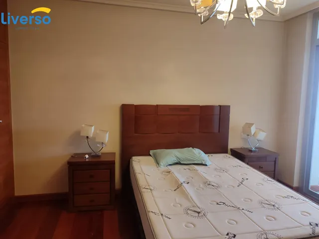 Alquilamos magnífico y amplio piso por temporadas cortas, ideal para estudiantes o empresarios. 400€ cada hbtc n mas gastos. — 21