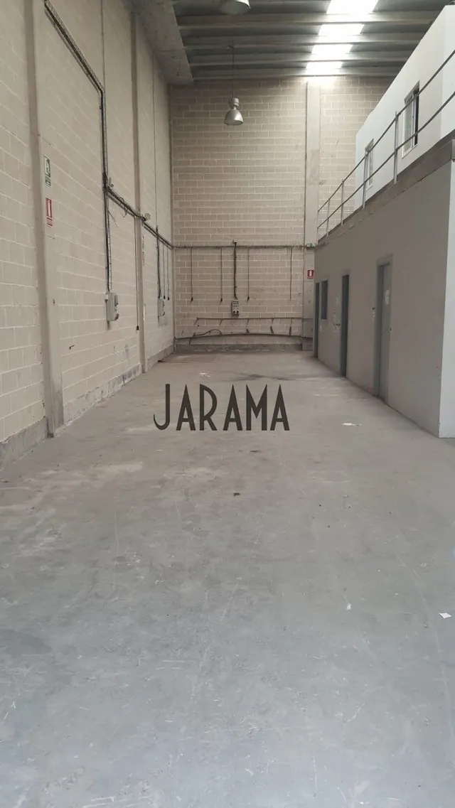 NAVE EN ALQUILER EN POLIGONO DE LA BARRENA — 16