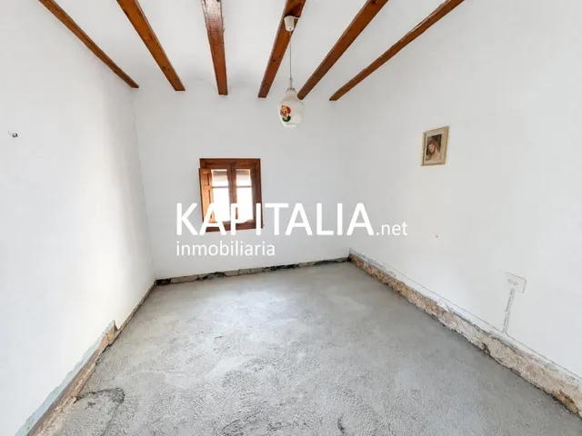 BONITA CASA A LA VENTA CON GARAJE EN BOLBAITE — 7