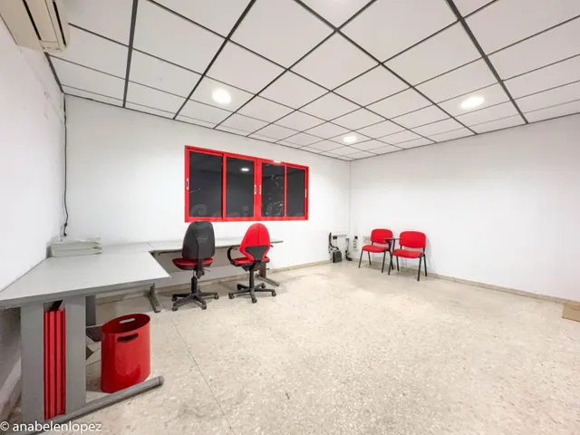 Oficina en alquiler – C/ Eugenio Frutos Cortés (zona Estació