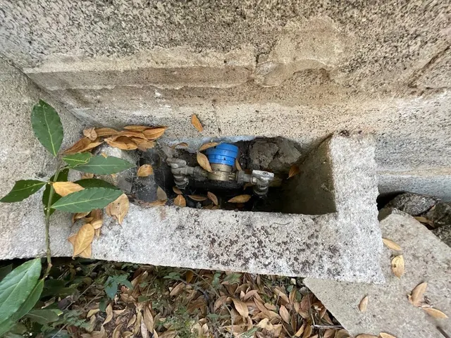 SE VENDE PARCELA CON CASETA — 23