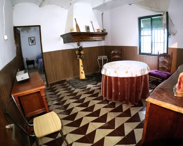 Casa con parcela en Valdeobispo — 8
