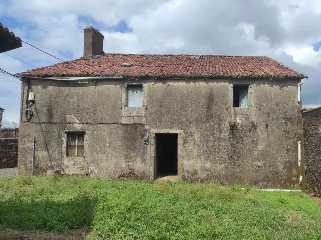 CASA DE PIEDRA PARA RESTARAR EN MEIXONFRIO