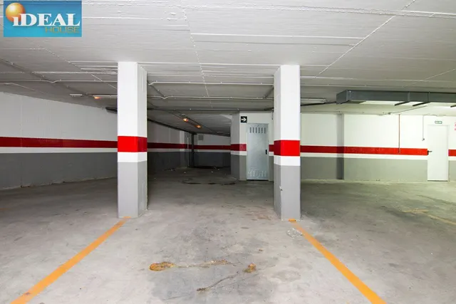 A5931J6. Aparcamiento. www.idealhouse.es — 9