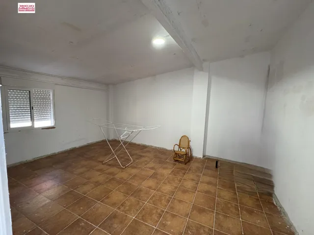 VENTA DE CASA EN BENIFAIO CON ACCESO POR DOS CALLES — 6