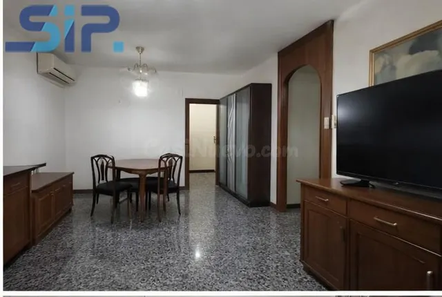 ¡Gran oportunidad en Zona Espirall! Planta baja amplia y lis - foto 3