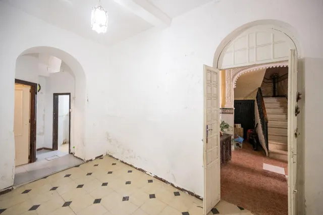 EDIFICIO COMPLETO EN EL BARRIO DE FERIA – GRAN OPORTUNIDAD D - foto 5