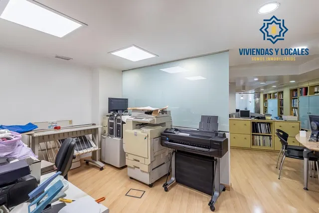EXCLUSIVO INMUEBLE EN PLAZA DE CARRETAS, JUNTO AL EMBLEMÁTICO PASEO DEL SALÓN — 17