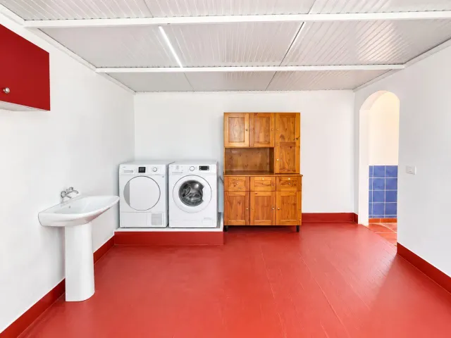 Vivienda de cuatro dormitorios con balcón en Arucas - Santidad — 42