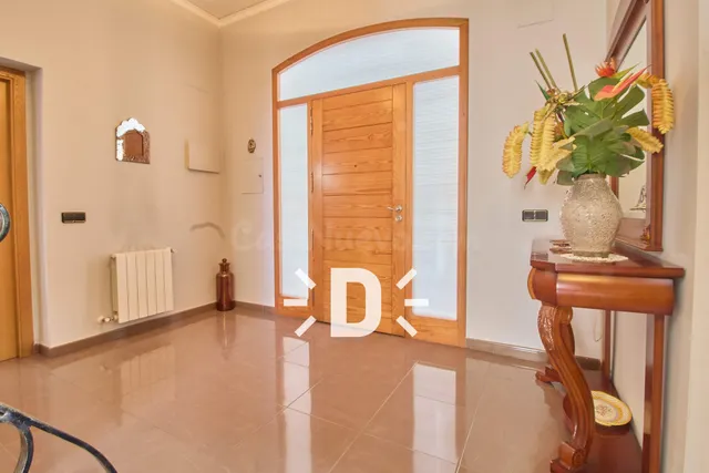 Casa para entrar a vivir en la población de Manuel - foto 3