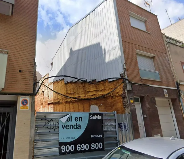 SE VENDE TERRENO EN TERRASSA — 3