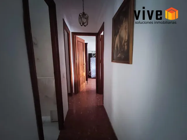 Amplia vivienda en Hermandad del Trabajo — 18
