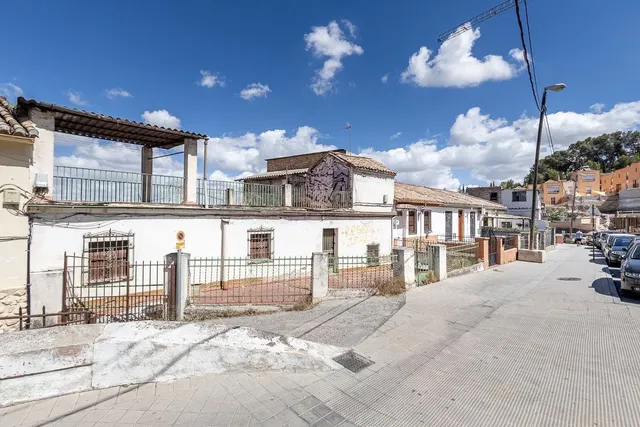 CASA 640 M2 EN CARRETERA DE MURCIA, ALBAYCIN. — 43