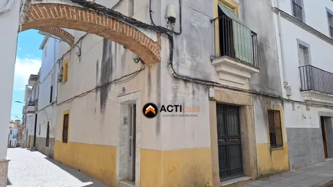 VIVIENDA EN ARROYO DE LA LUZ
