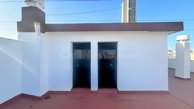 Magnífico piso en Huerta la Reina. CUATRO DORMITORIOS. DOS BAÑOS. Hace Esquina! — 3