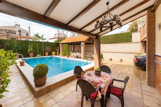 VIVIENDA PAREADA EN MONTELUZ — 7