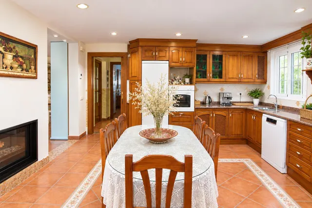 VENDE EN EXCLUSIVA CHALET INDEPENDIENTE EN COÍN — 15