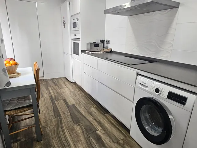 Casa practicamente nueva, toda en una planta, muy buenas calidades y con terraza de 20 m2 — 32