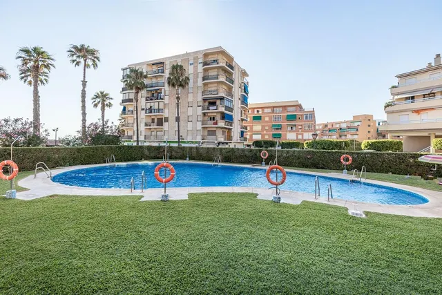 Fantástica casa en pleno paseo marítimo de Salobreña. - foto 4