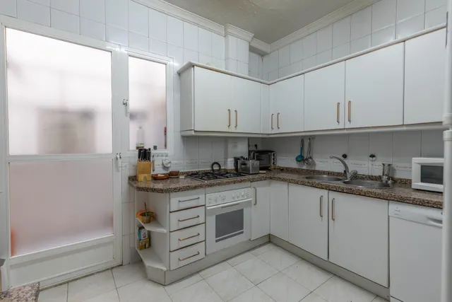 EXCLUSIVA VIVIENDA SEÑORIAL EN ANGEL GANIVET, EN PLENO CORAZON DE GRANADA — 35