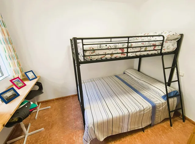 VENTA DE EXCLUSIVO BUNGALOW ÁTICO CON ESPECTACULAR TERRAZA — 26