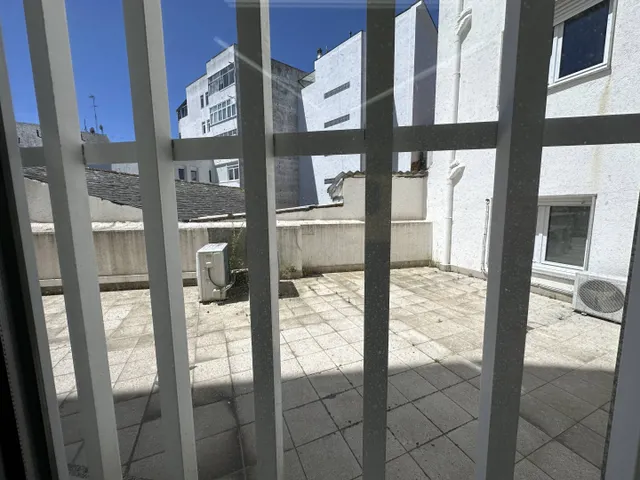 Primera Planta en Venta en Calle de la Reina — 13