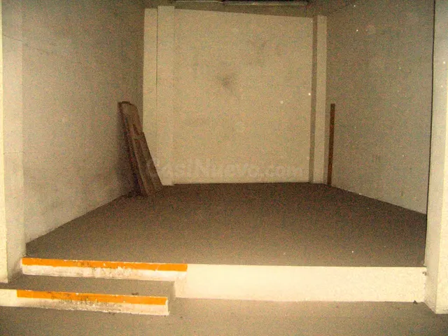 Local Comercial en Alquiler en la Zona Príncipe de Viana, Ll - foto 2