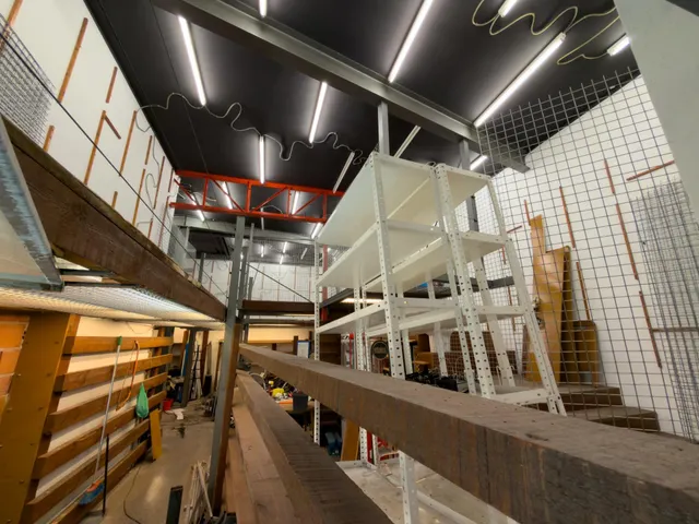 Edificio completo en venta en el centro de Cox – 380 m2 construidos, local + 3 viviendas — 14
