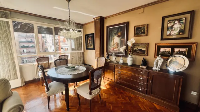 SE VENDE EN EXCLUSIVA "Amplia vivienda de 162 m2, con terraz - foto 4