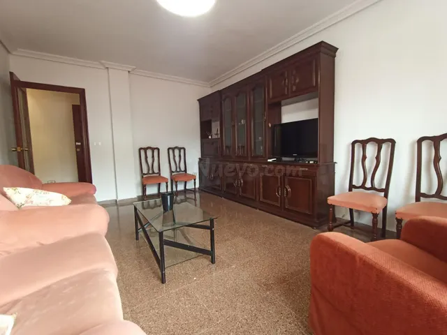 Piso de tres dormitorios con garaje y trastero – 90 m2 - foto 3
