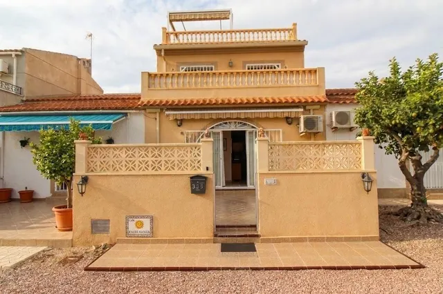 FANTASTICA VIVIENDA TIPO DUPLEX TOTALMENTE REFORMADA, IDEAL  - foto 3