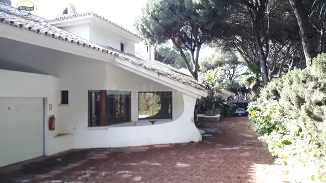 EXCELENTE VILLA PARA REHABILITAR EN CABOPINO — 2