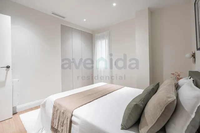 Exclusiva vivienda exterior en tercera planta — 26