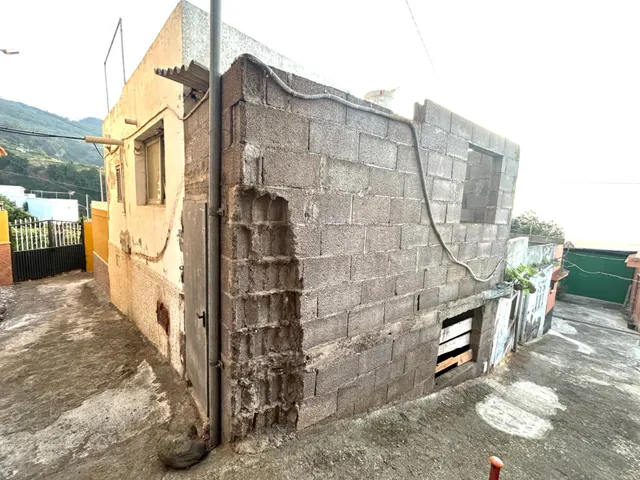 SE VENDE CASA en  La Victoria — 25