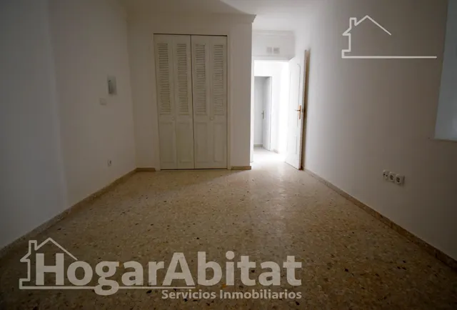 GRAN PAREADO CON GARAJE Y TERRAZA CERCA DE LA PLAYA — 24