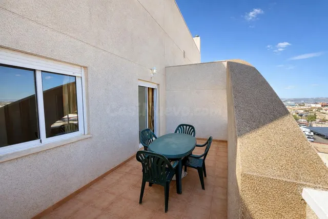 ático con gran terraza y piscina - foto 2