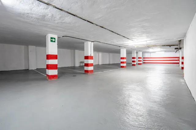 Oportunidad de Inversión: Plazas de Garaje en Gran Vía desde 24.900€. — 16